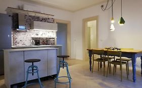 Casa Mindivò, magia tra i tetti del centro storico